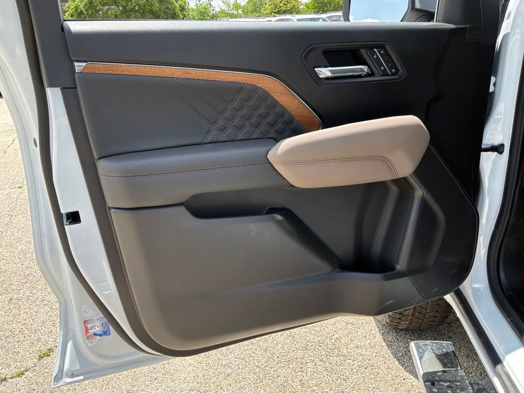 New 2026 GMC Canyon Denali AWD/4WD image 15