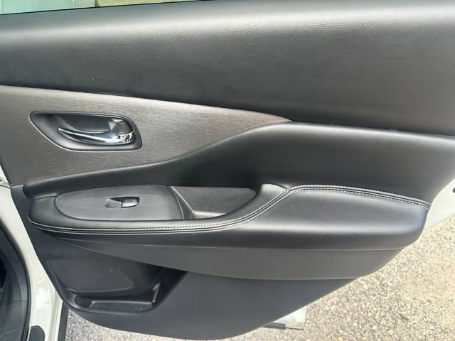 Used 2019 Nissan Murano SV AWD/4WD image 35