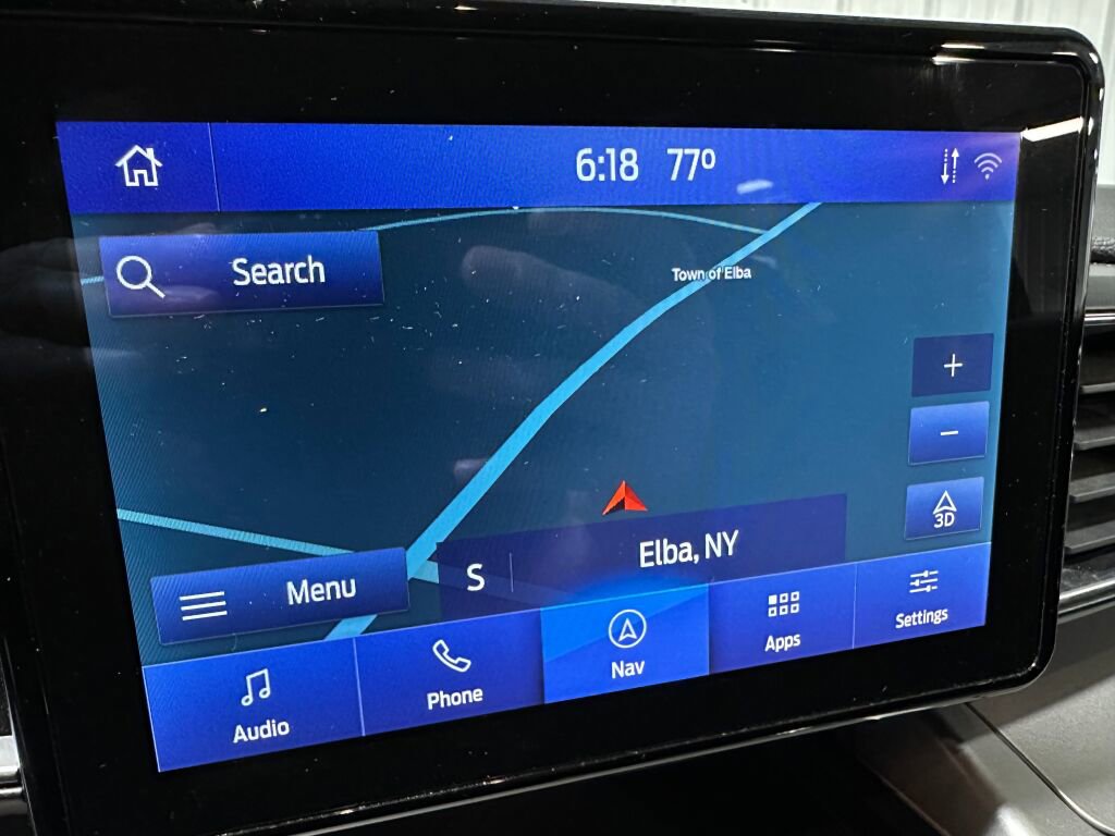 Used 2022 Ford Explorer XLT w/ Equipment Group 202A AWD/4WD image 14