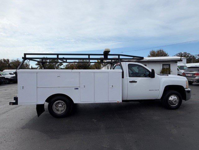 Used 2007 Chevrolet Silverado 3500 W/T w/ Provisions, Wrecker Package RWD image 5
