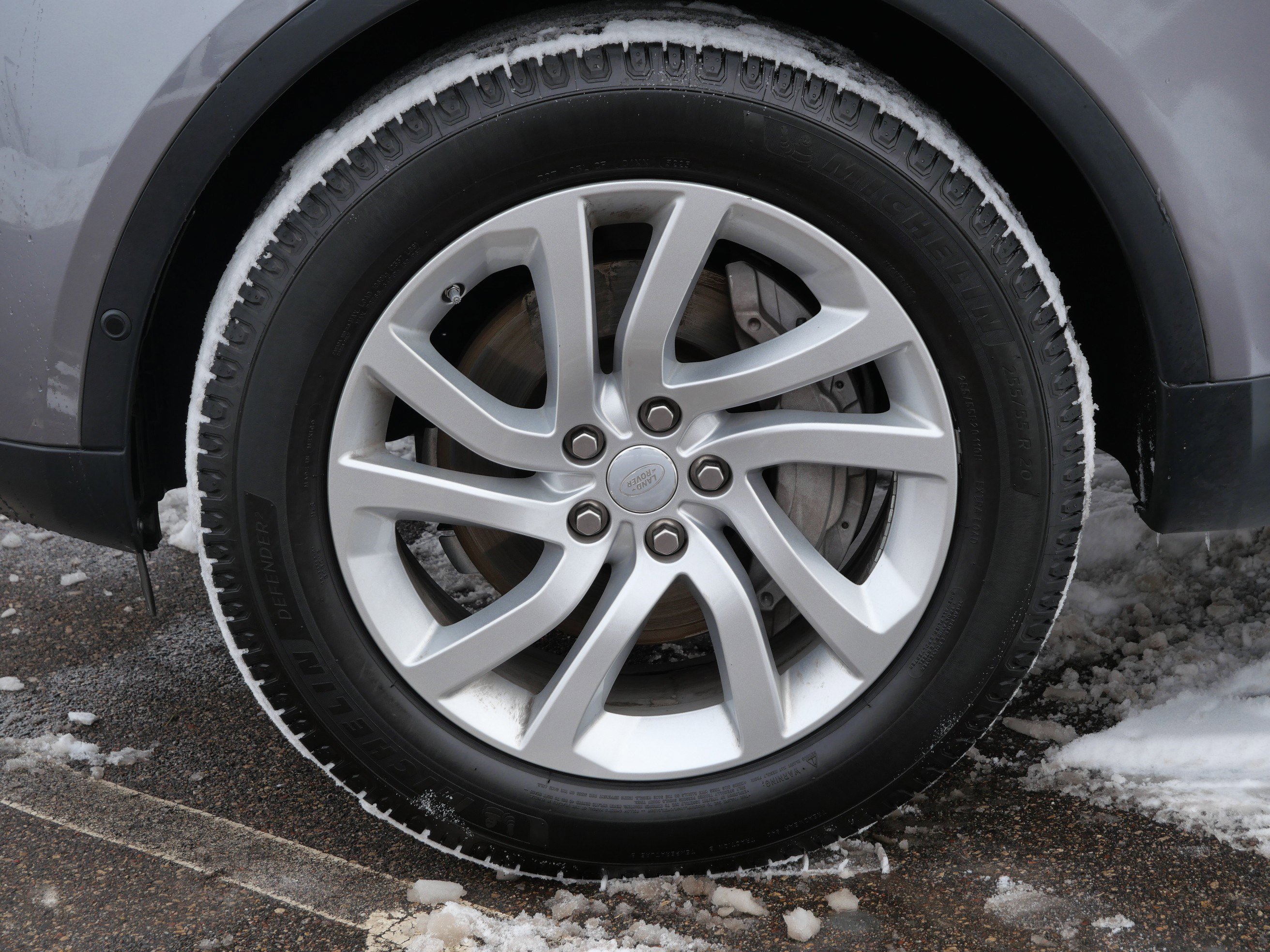 Used 2020 Land Rover Discovery HSE image 10