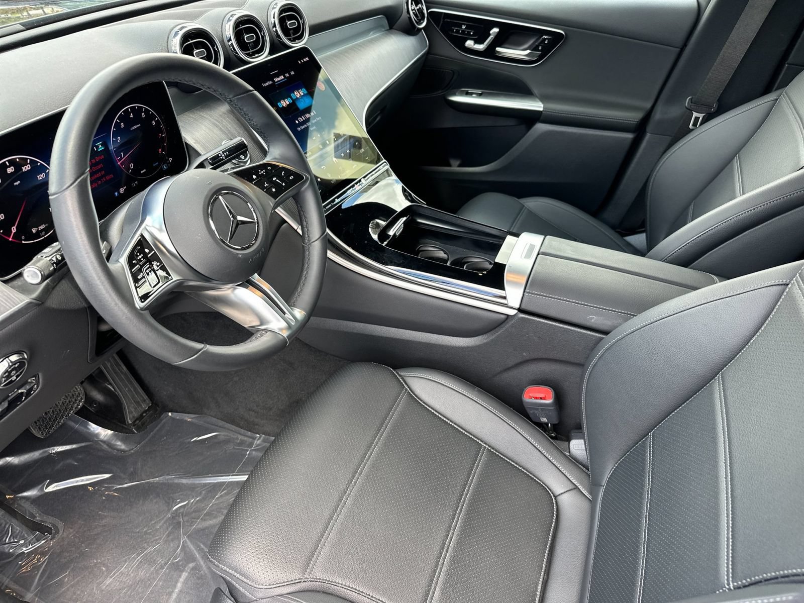 Certified 2026 Mercedes-Benz GLC 300 4MATIC image 11