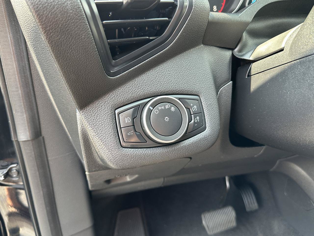 Used 2019 Ford Escape SEL AWD/4WD image 51