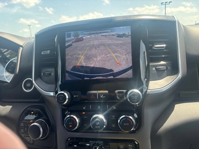 Used 2022 RAM 1500 Big Horn AWD/4WD image 2