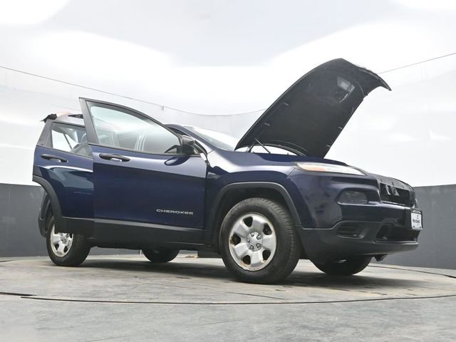 Used 2014 Jeep Cherokee Sport w/ Trailer Tow Group image 45