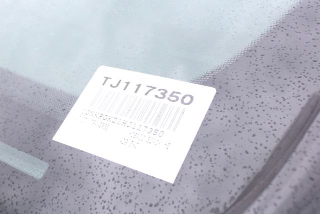 Used 2017 Chevrolet Traverse LT FWD image 38