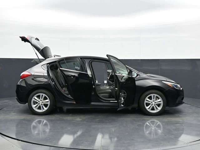 Used 2018 Chevrolet Cruze LT image 41