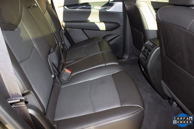Used 2025 Cadillac XT5 Premium Luxury image 12