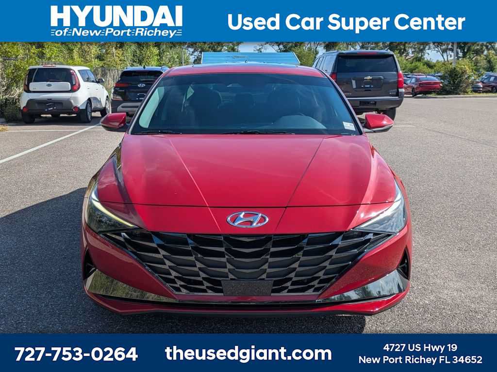 Certified 2022 Hyundai Elantra Limited FWD image 8