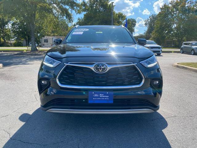 Used 2024 Toyota Highlander Platinum video 2