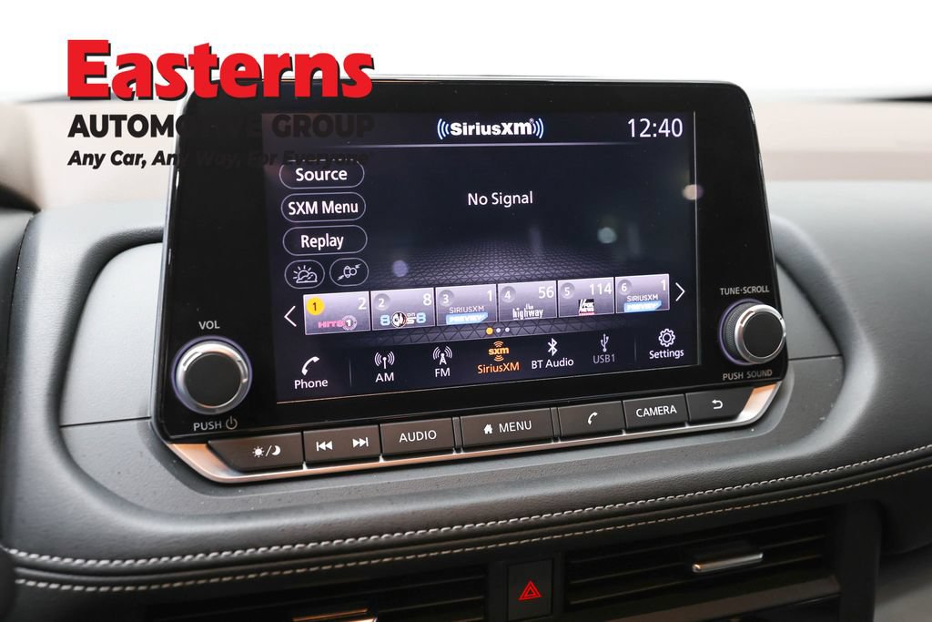 Used 2023 Nissan Rogue SV AWD/4WD image 18