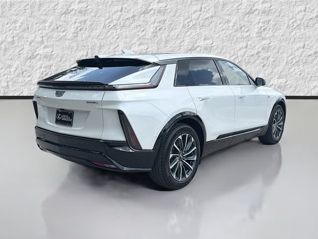 Used 2024 Cadillac Lyriq Sport AWD/4WD image 3