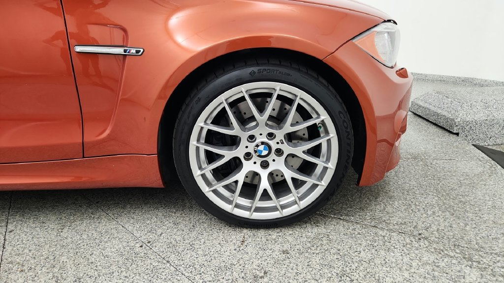 Used 2011 BMW 1 Series M RWD image 30