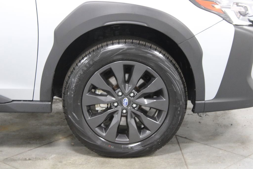Used 2025 Subaru Outback Onyx Edition AWD/4WD image 12