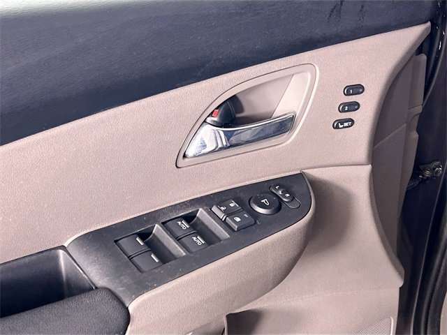 Used 2016 Honda Odyssey Touring Elite image 19