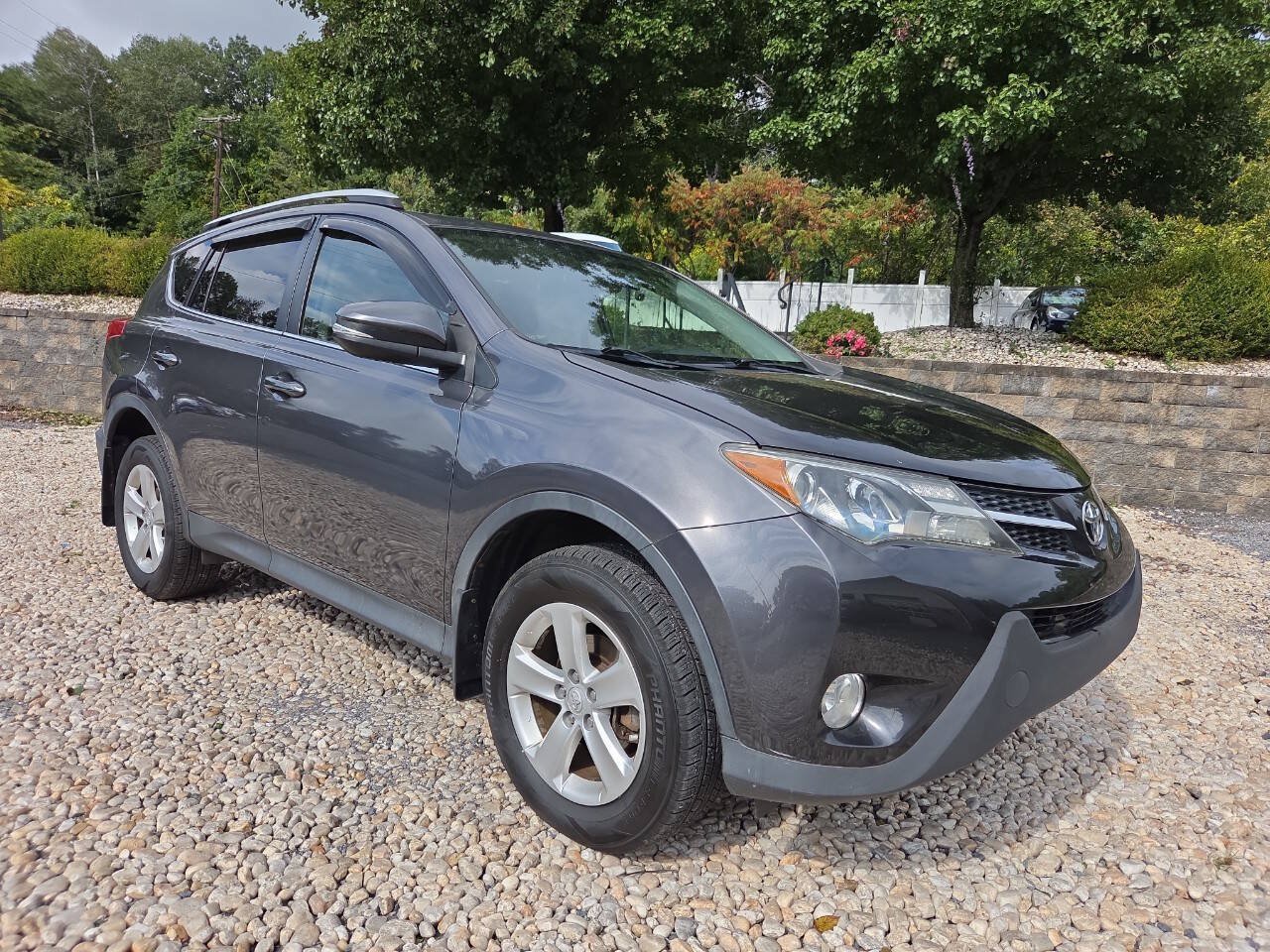 Used 2013 Toyota RAV4 XLE AWD/4WD image 1
