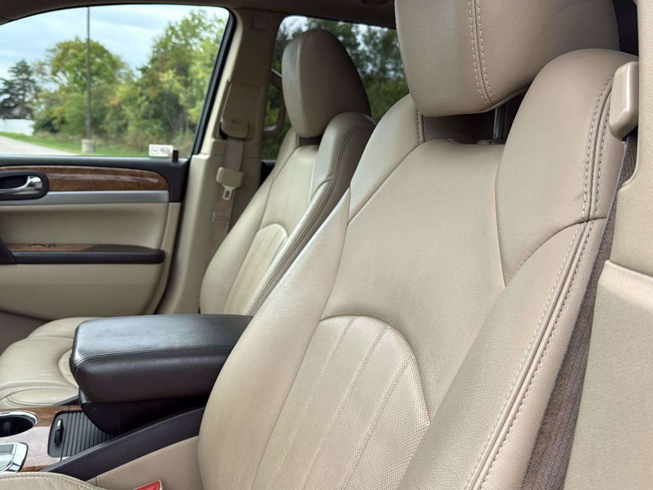 Used 2012 Buick Enclave Premium AWD/4WD image 16