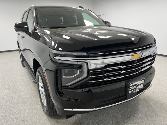 Used 2025 Chevrolet Tahoe LT AWD/4WD image 2