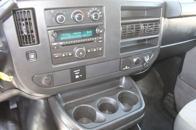 Used 2017 Chevrolet Express 3500 image 20