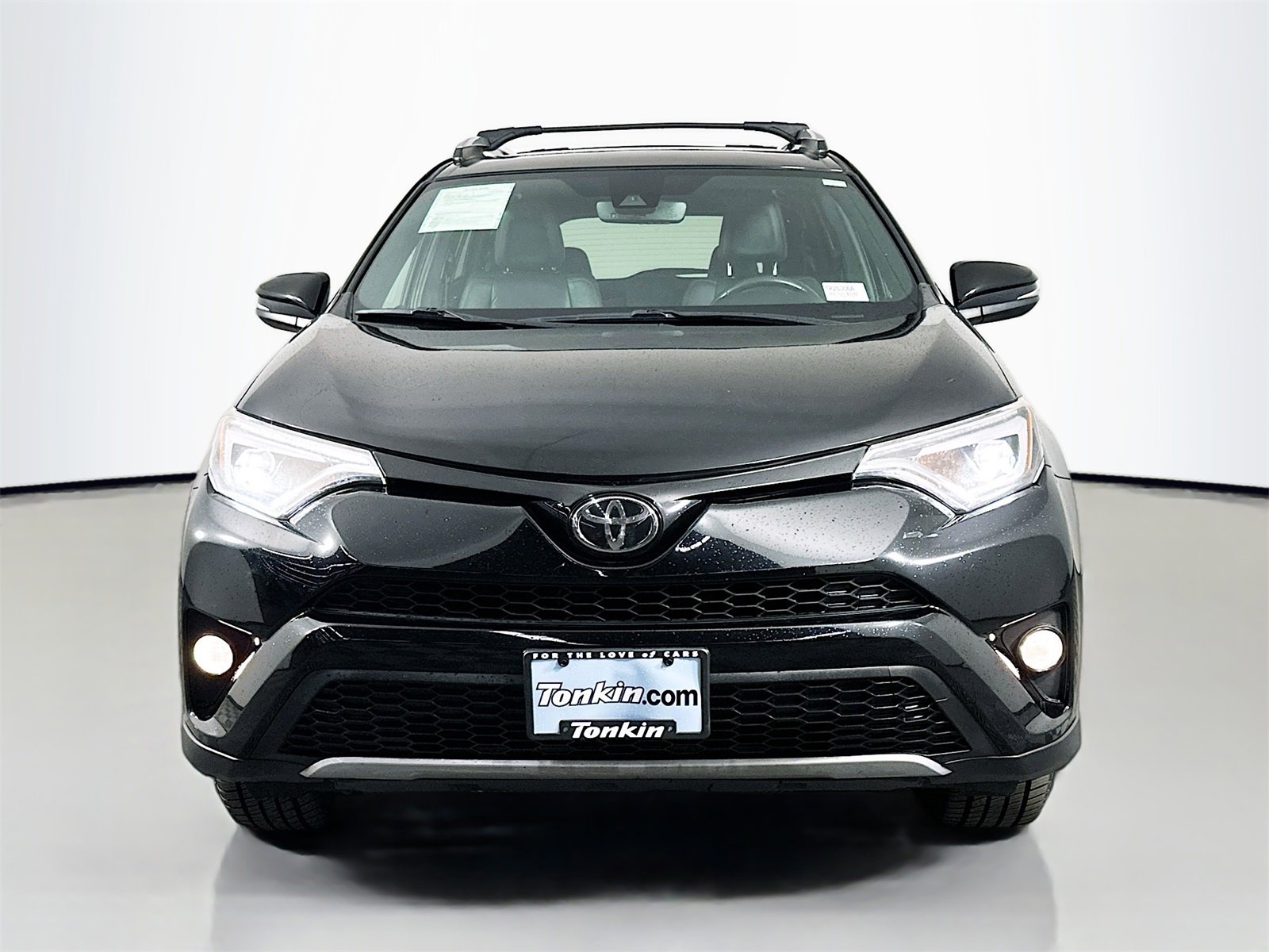 Used 2017 Toyota RAV4 SE w/ Power Extra Value Package image 2