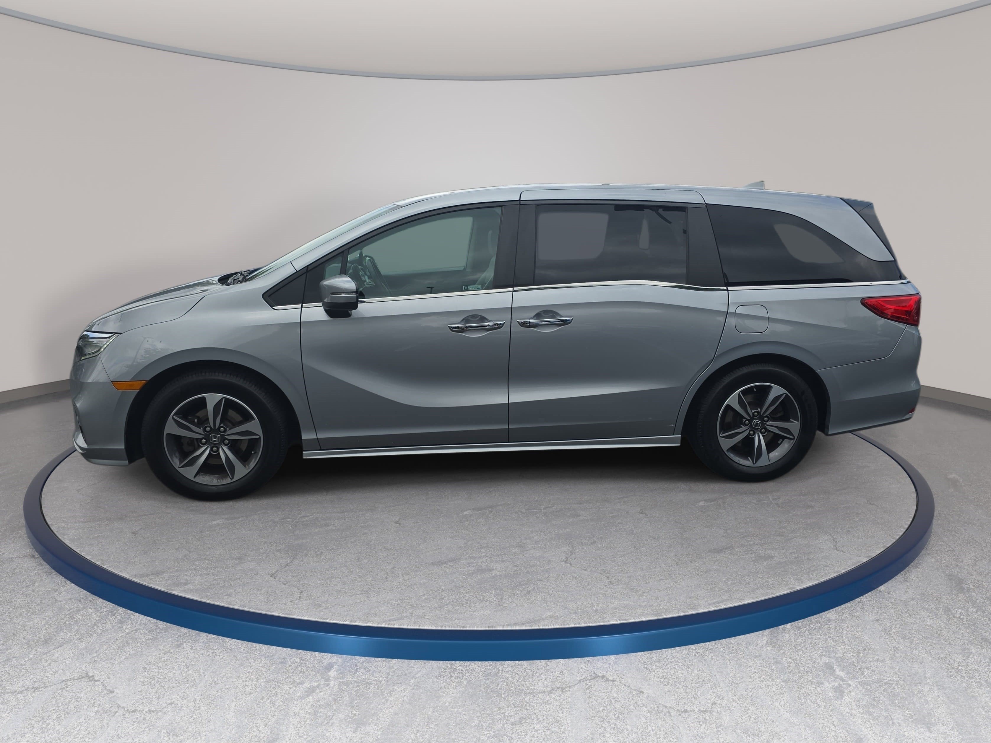 Used 2019 Honda Odyssey Touring image 8