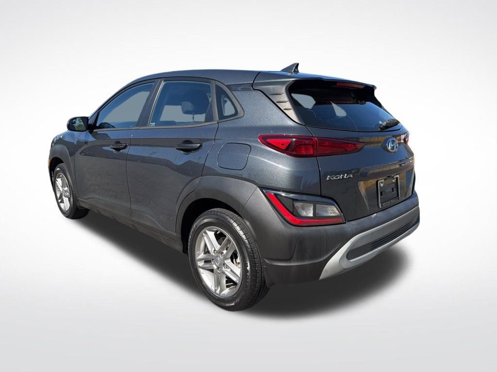 Used 2022 Hyundai Kona SE w/ Cargo Package image 9