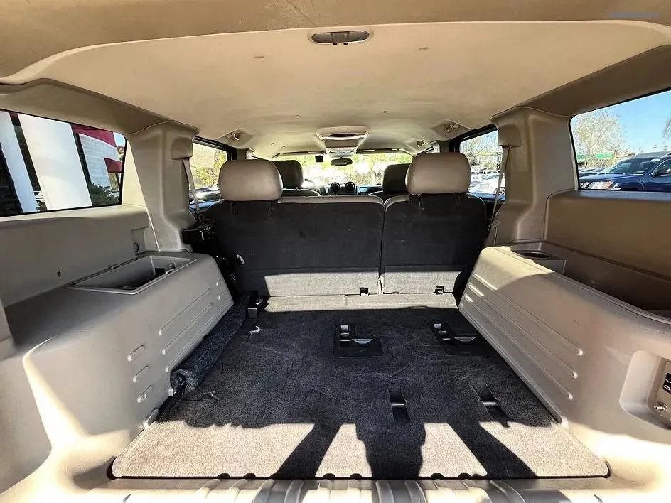 Used 2003 HUMMER H2 w/ Preferred Equipment Group AWD/4WD image 24