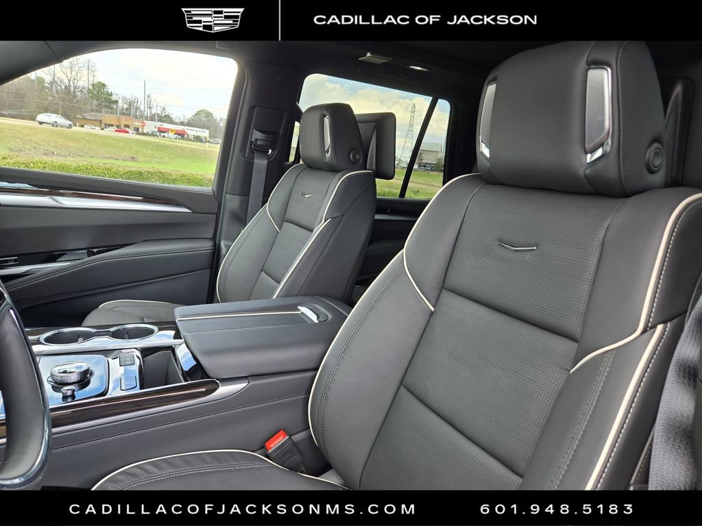 New 2026 Cadillac Escalade Luxury w/ Touring Package image 12