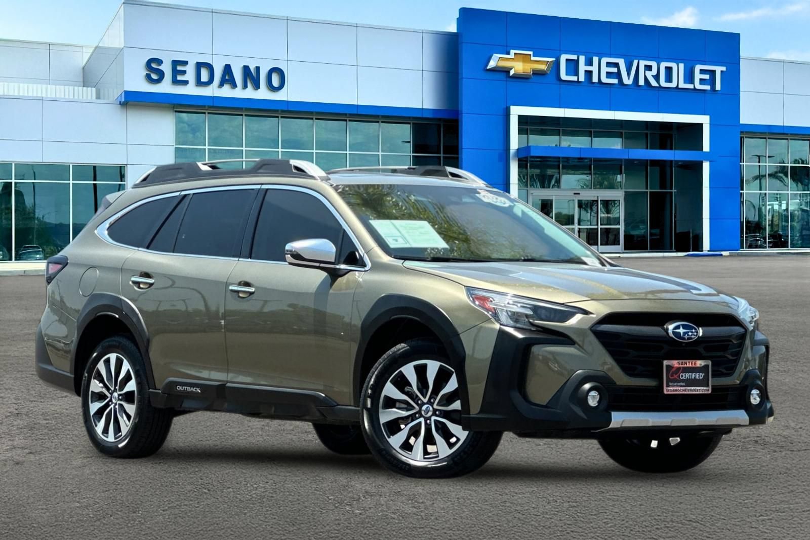 Used 2023 Subaru Outback Touring XT AWD/4WD image 2