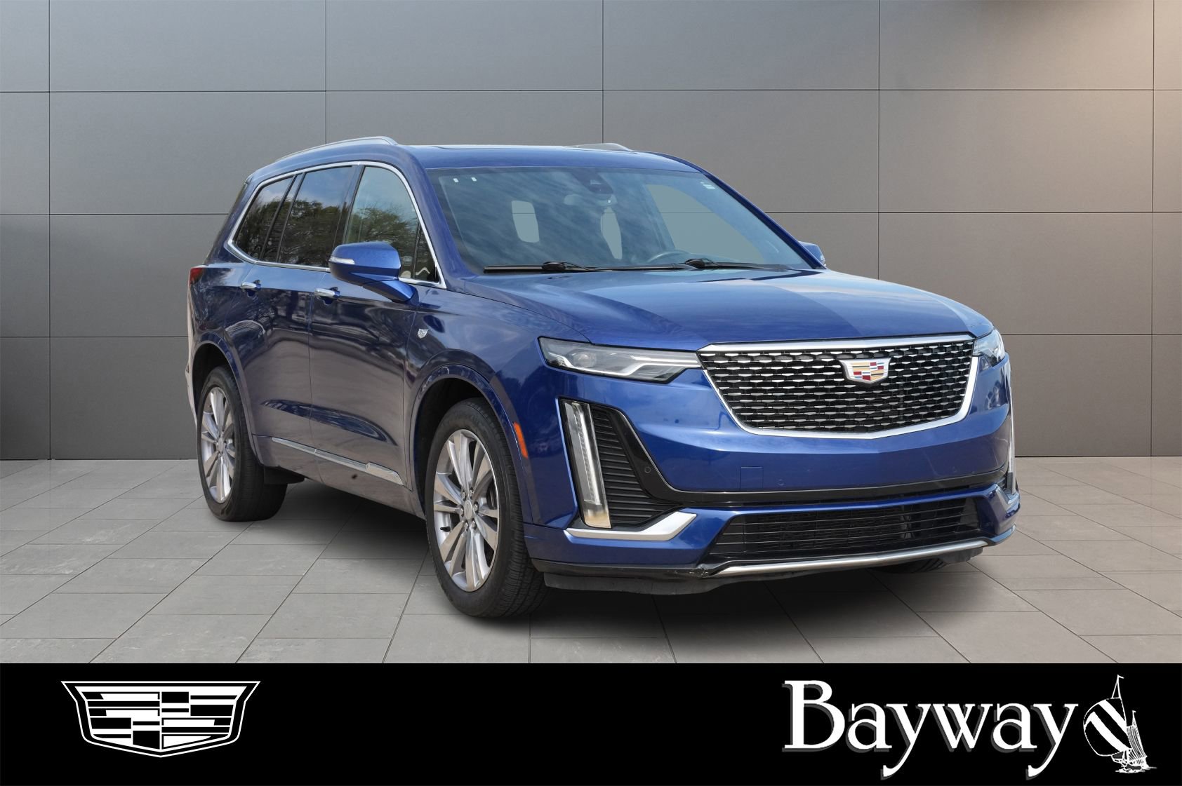 Used 2023 Cadillac XT6 Premium Luxury image 3