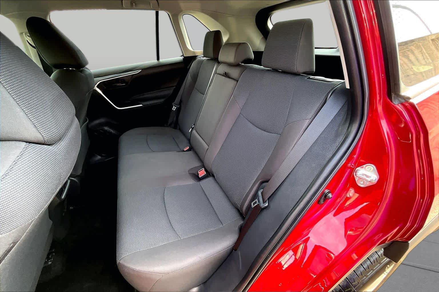 Used 2025 Toyota RAV4 LE FWD image 21