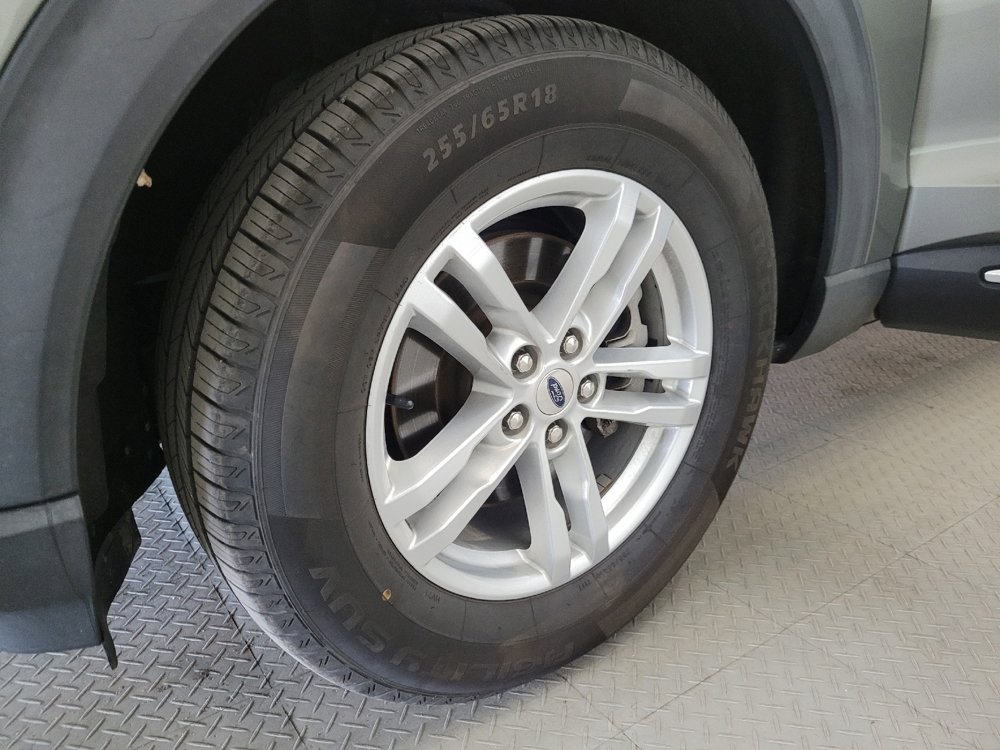 Used 2020 Ford Explorer XLT AWD/4WD image 31