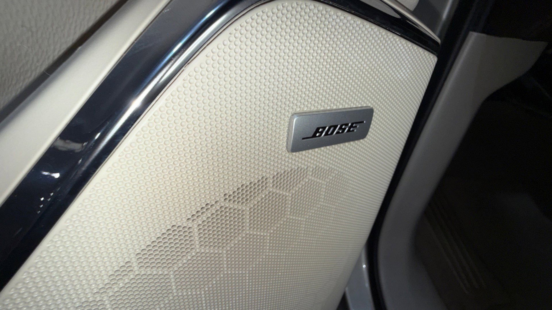 Used 2015 Cadillac Escalade Luxury image 52