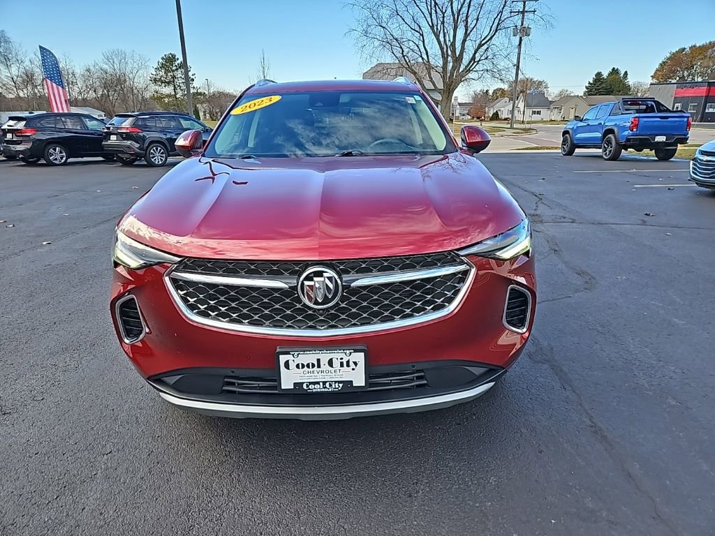 Used 2023 Buick Envision Avenir image 8