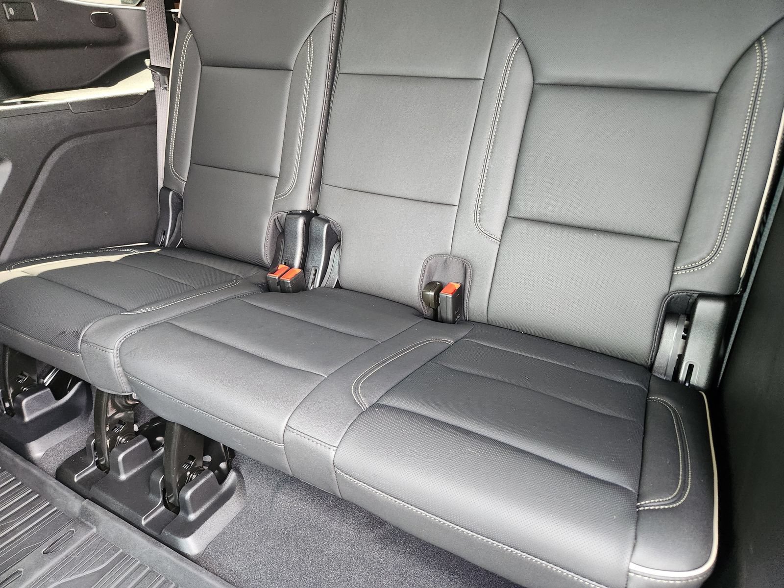 Certified 2026 GMC Yukon Elevation w/ LPO, Floor Liner Package RWD image 34