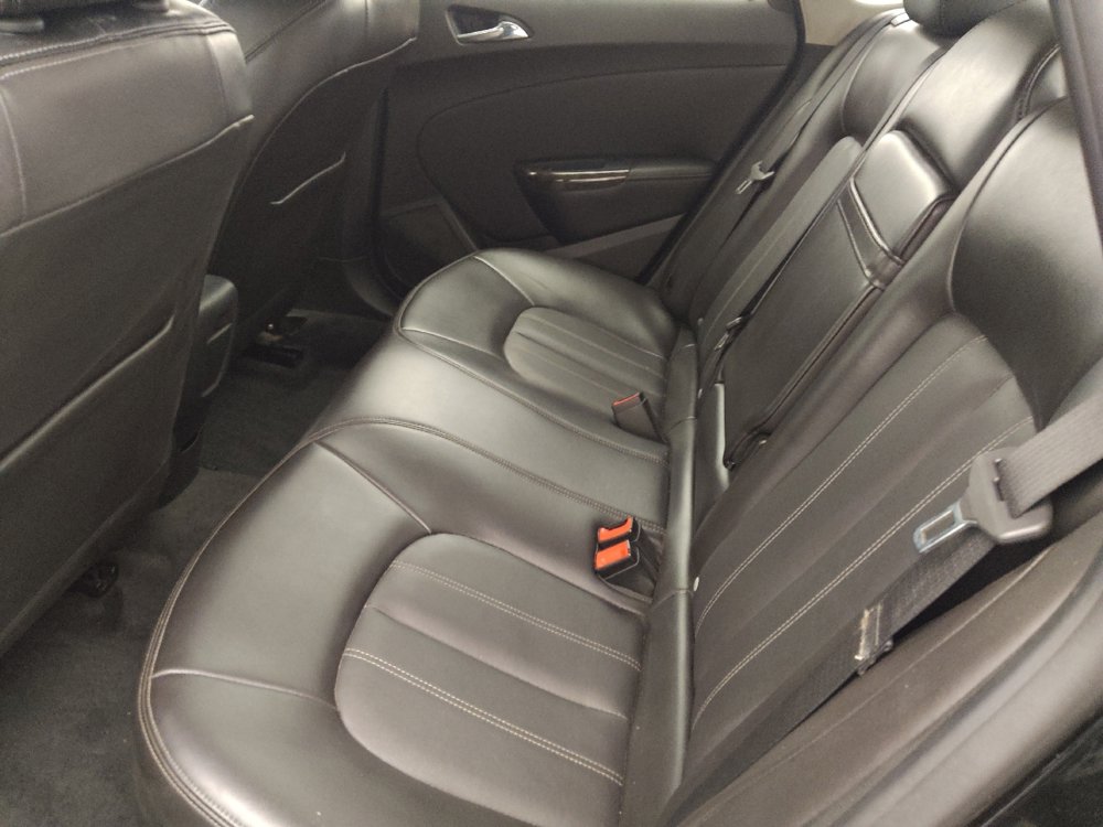 Used 2016 Buick Verano Leather w/ Driver Confidence Package image 18