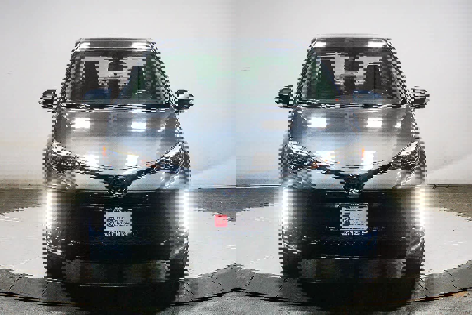 Certified 2018 Toyota Corolla SE image 3