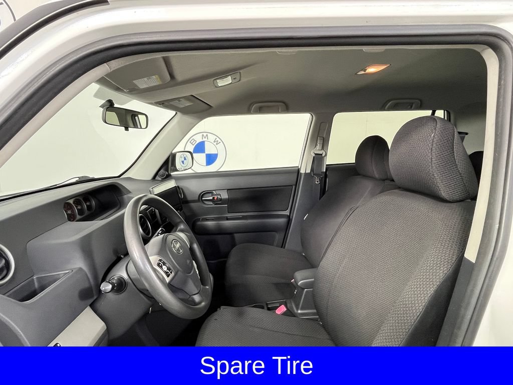 Used 2010 Scion xB FWD image 8