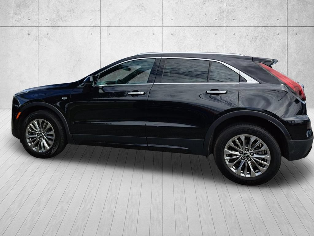 Used 2025 Cadillac XT4 Premium Luxury FWD image 8