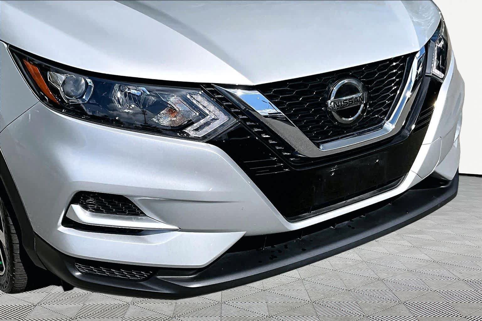 Used 2022 Nissan Rogue Sport SL AWD/4WD image 30