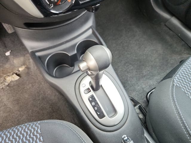 Used 2015 Nissan Versa Note SV FWD image 15