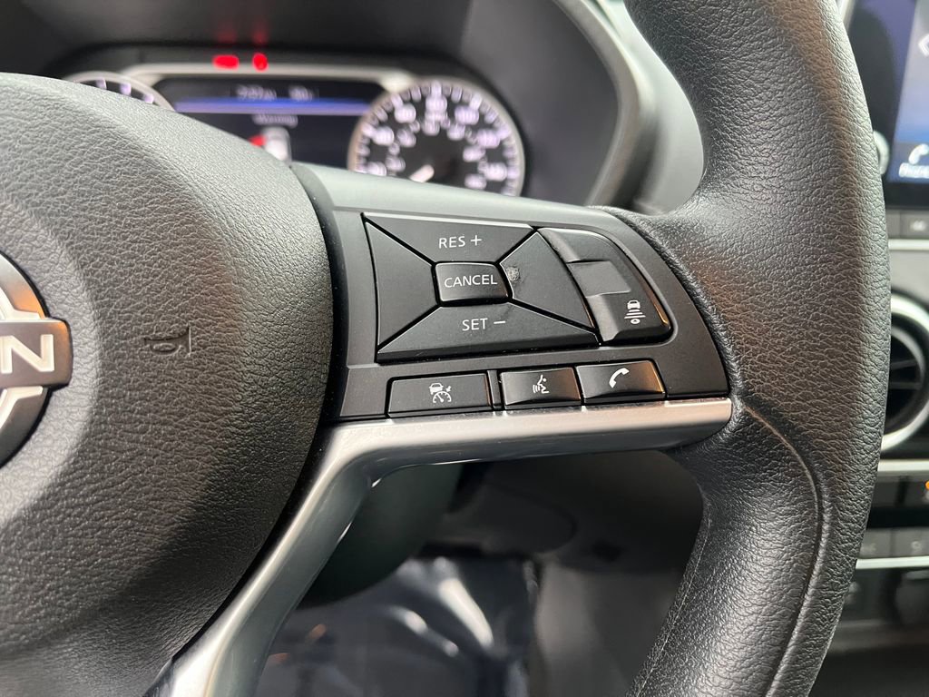 Used 2024 Nissan Sentra SV FWD image 29