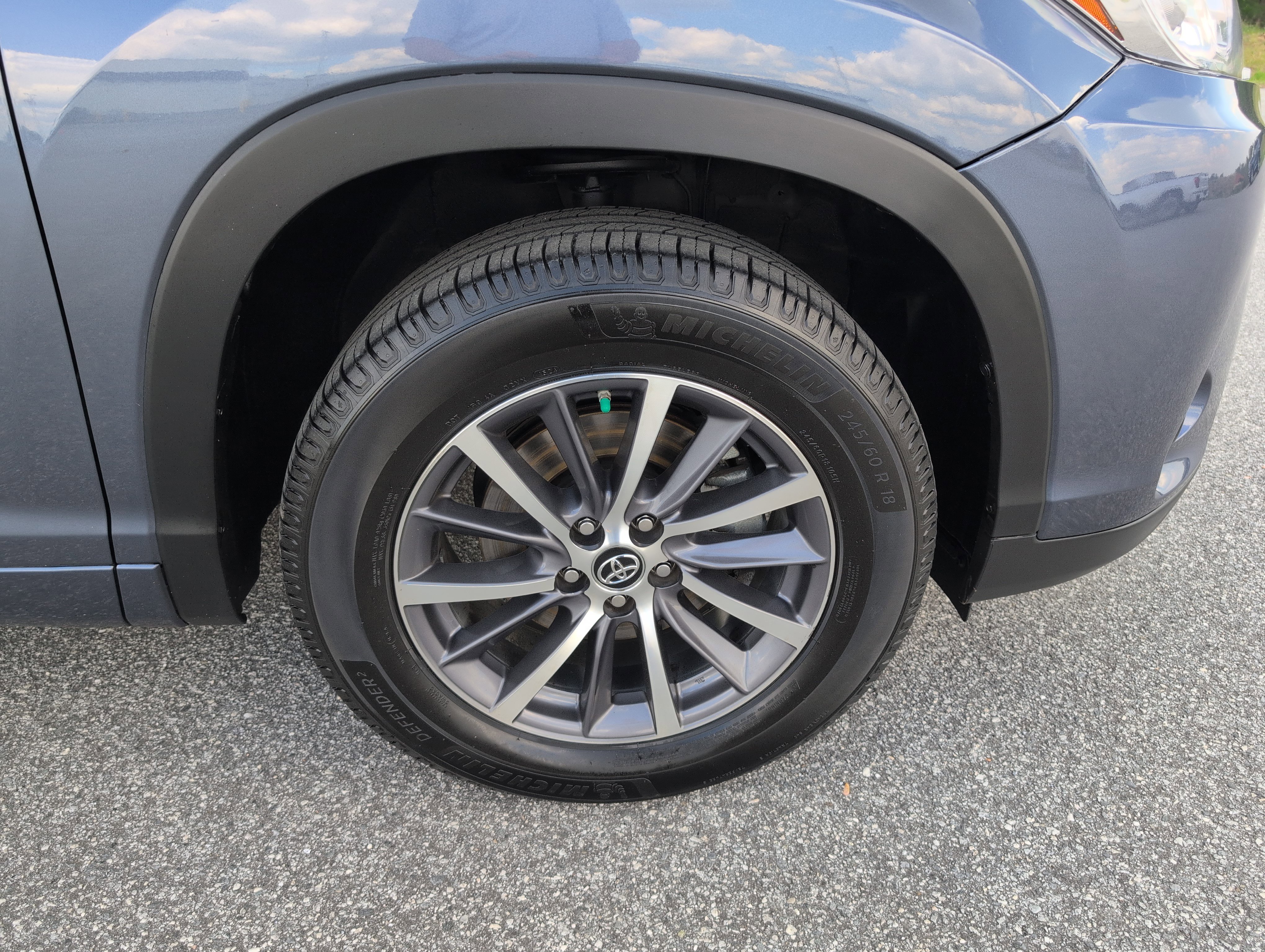 Used 2018 Toyota Highlander XLE image 10