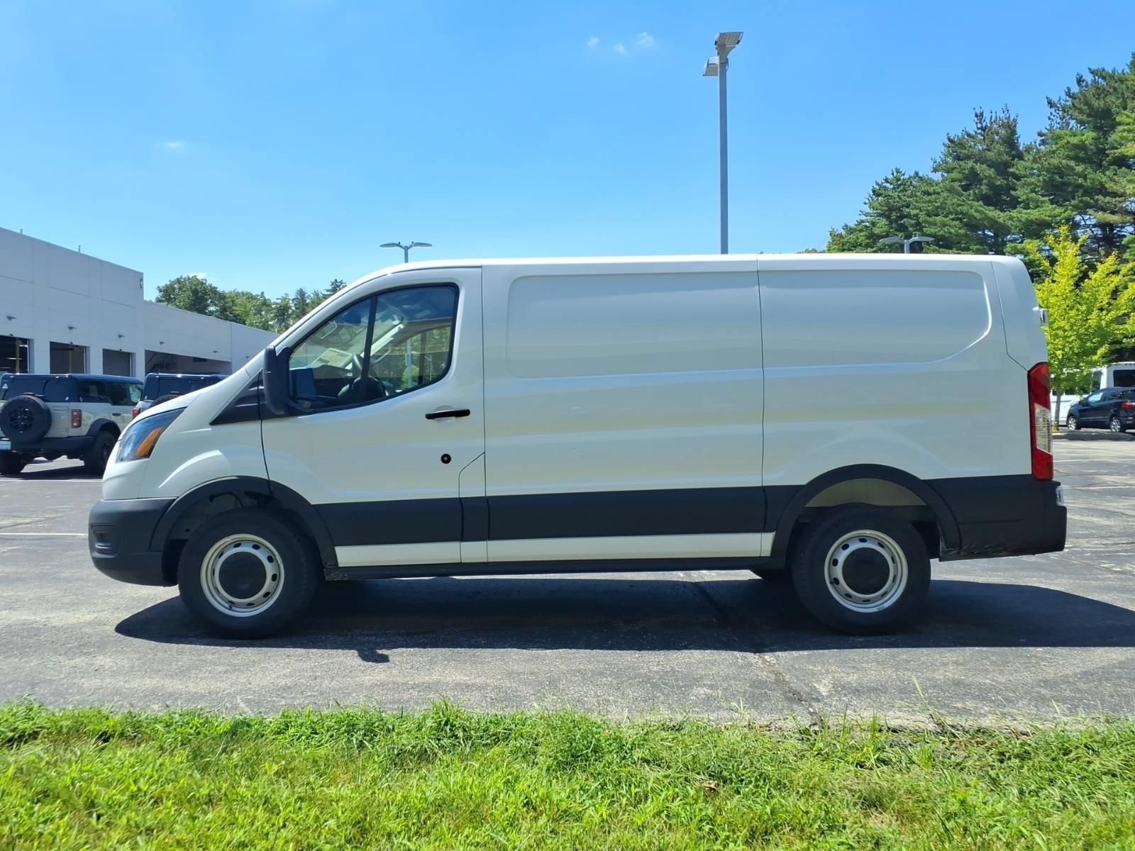 New 2026 Ford Transit 150 Low Roof w/ Load Area Protection Package RWD image 5