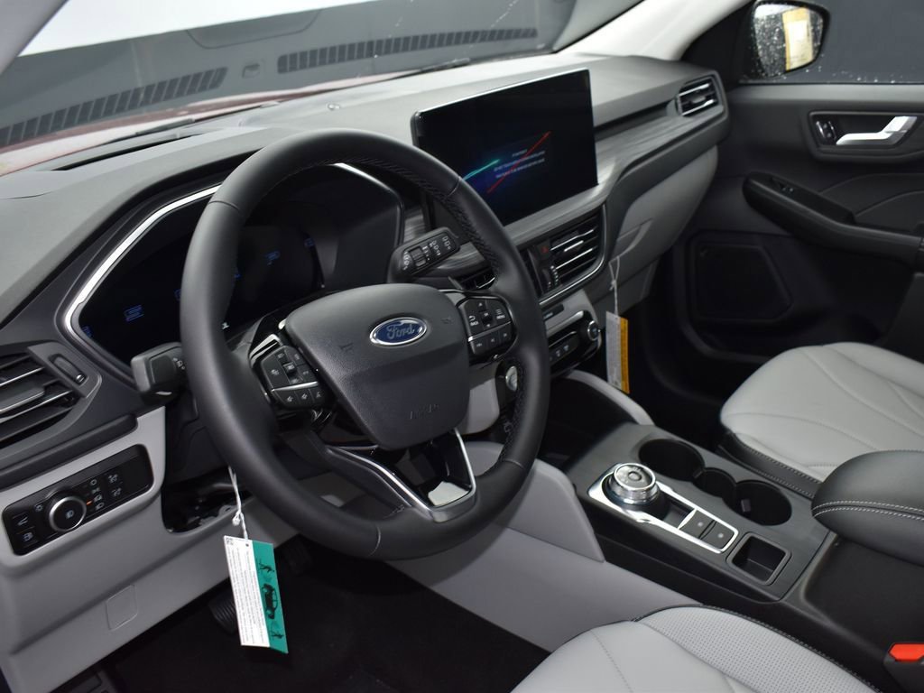 New 2025 Ford Escape SE w/ PHEV Premium Package FWD image 8