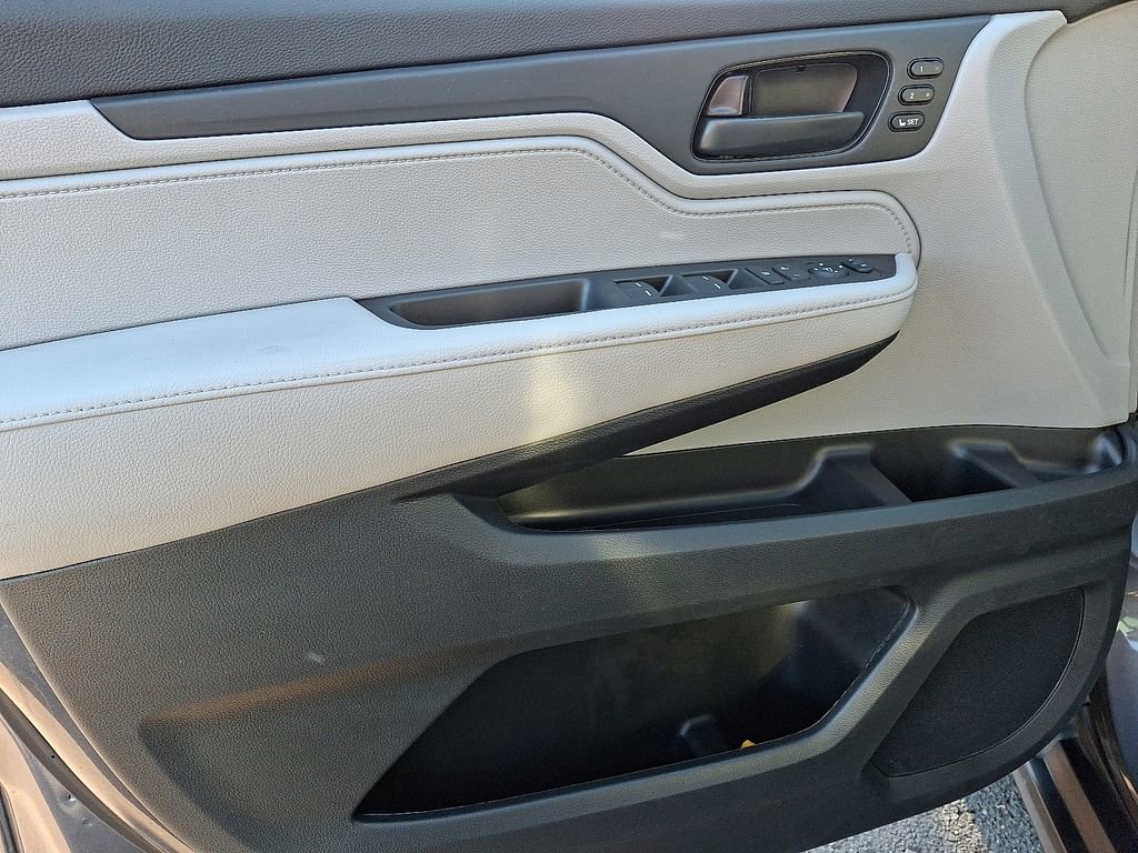 Used 2023 Honda Odyssey EX-L image 12