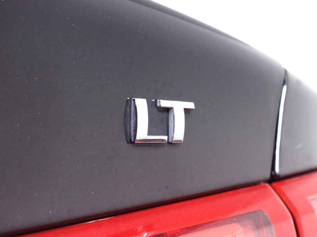 Used 2021 Chevrolet Malibu LT FWD image 34