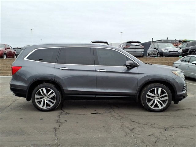 Used 2016 Honda Pilot Touring image 7