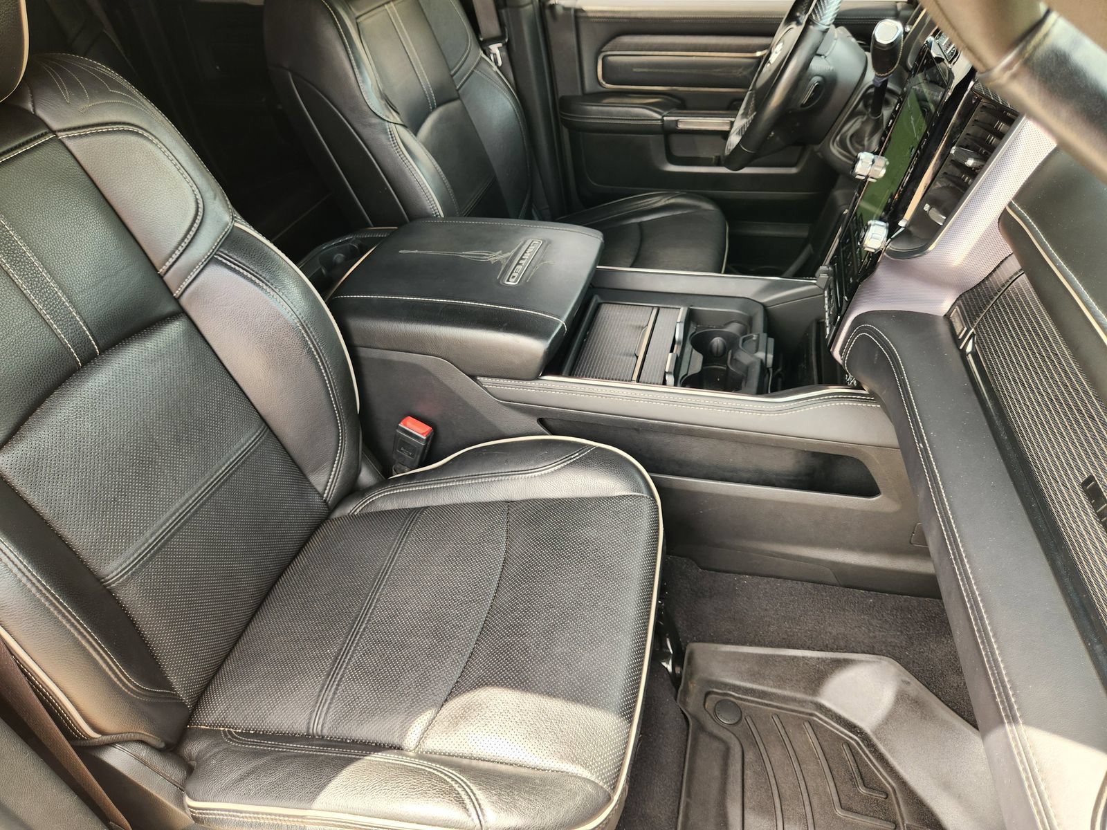 Used 2019 RAM 2500 Limited AWD/4WD image 16