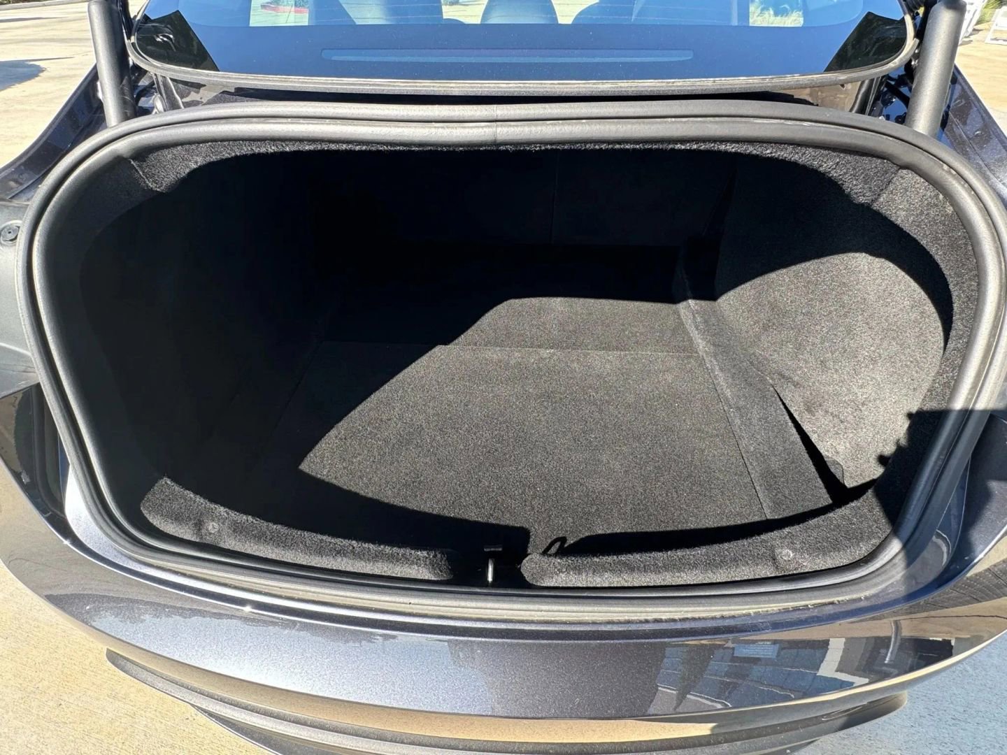 Used 2024 Tesla Model 3 Standard Range image 89